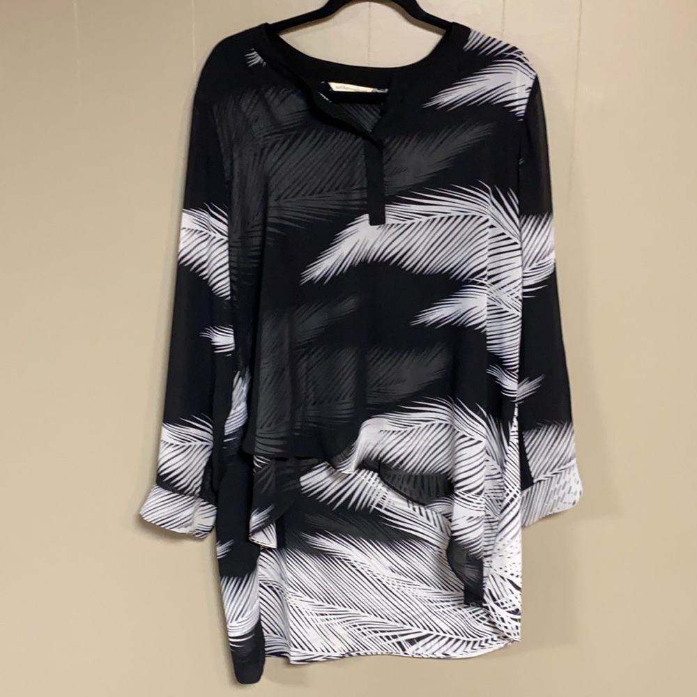 Soft Surroundings Hi/Lo semi-sheer top Size Large